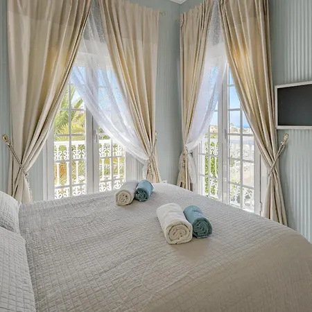 Con Piscina En Madronal Fanabe, *