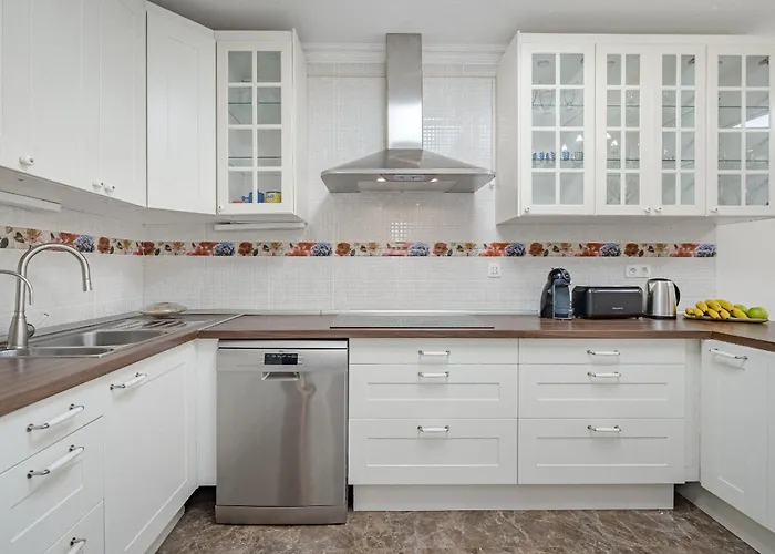 Con Piscina En Madronal Fanabe, Вилла Адехе